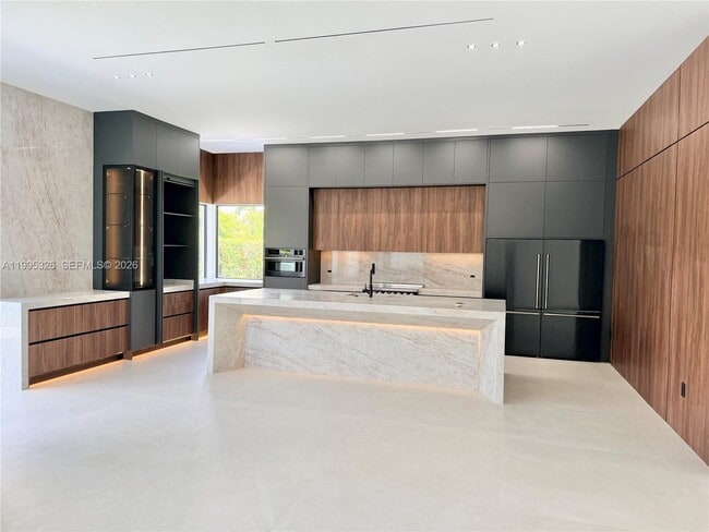 Building Photo - 19880 SW 134th Ave