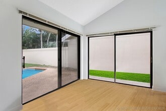 Building Photo - 111 Seashore Dr