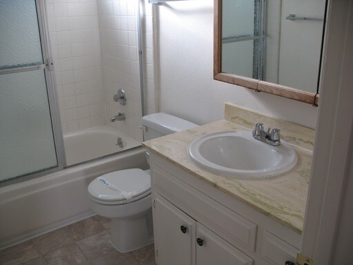 Building Photo - 4325 Lowell St