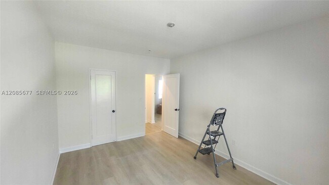 Foto del edificio - 847 81st St
