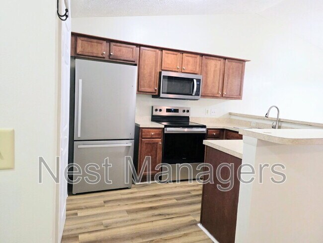 Foto del edificio - 6768 Willowbrook Dr