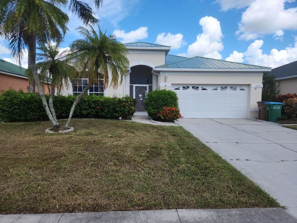 Primary Photo - 1742 Emerald Cove Cir