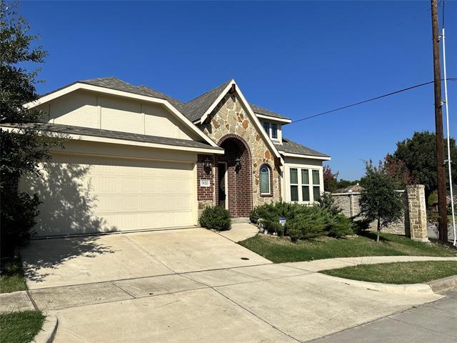 Building Photo - 900 Greenhurst Cir