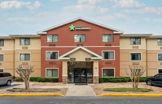 Building Photo - Furnished Studio-Daytona Beach - Internati...