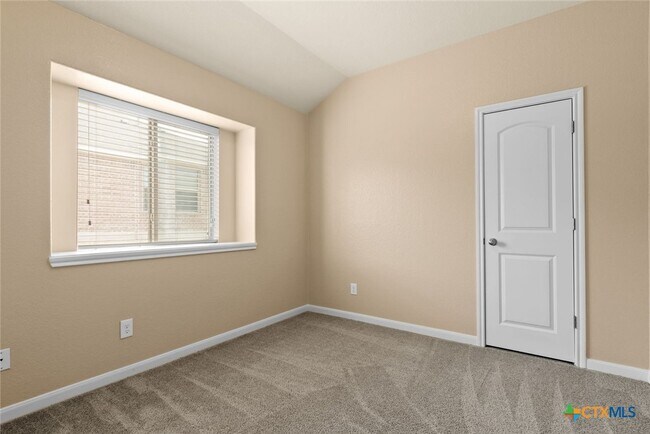Building Photo - 2707 Camp Dr