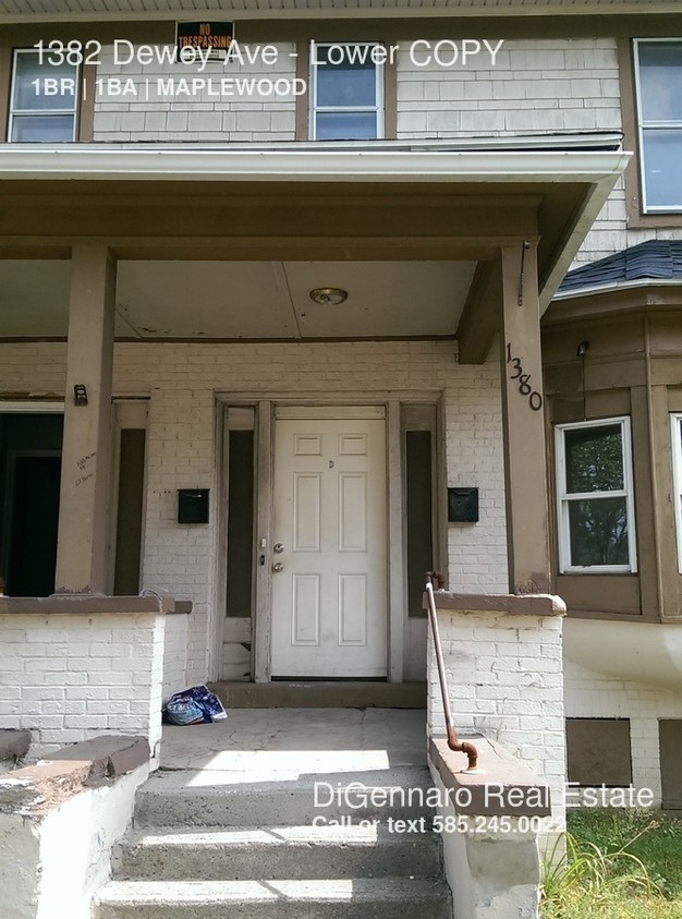 Primary Photo - 1382 Dewey Ave