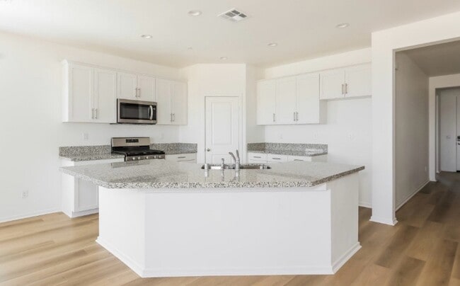 Building Photo - 27165 Goldstone Dr