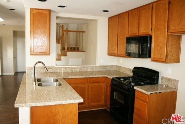 Building Photo - 1567 San Rafael Dr S