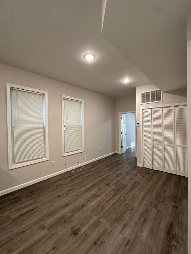 Foto del edificio - 38 Clendenny Ave