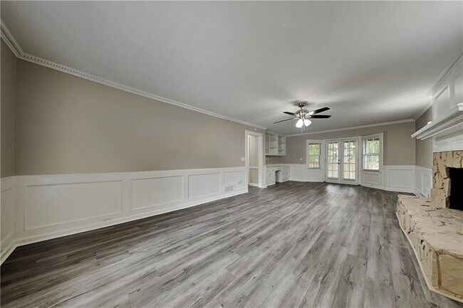 Foto del edificio - 1844 Skyland Glen Dr