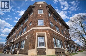 Building Photo - 416 Lincoln Rd