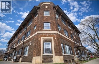 Building Photo - 416 Lincoln Rd