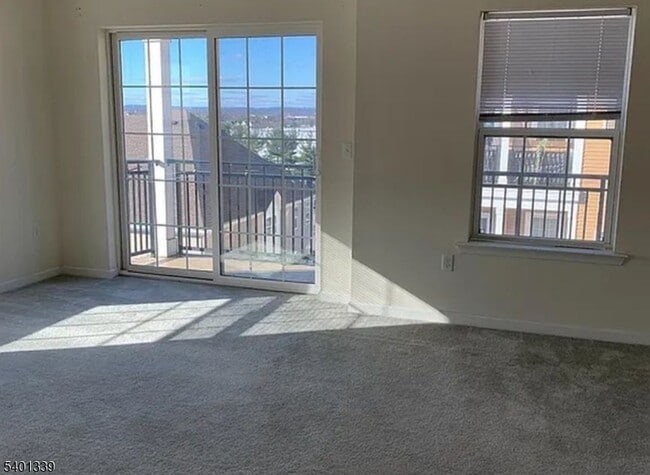 Building Photo - 542 E Celebration Way