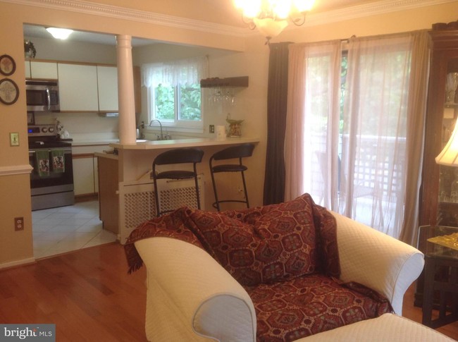 Foto del edificio - 1516 Summerchase Ct