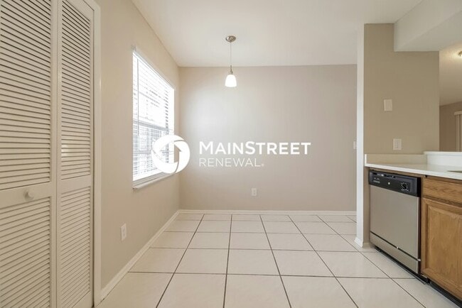 Building Photo - 3 Bedroom Pet-Friendly Home in Kissimmee, FL with Main Street Renewal