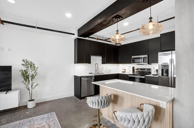 Foto del edificio - 400 S Main St