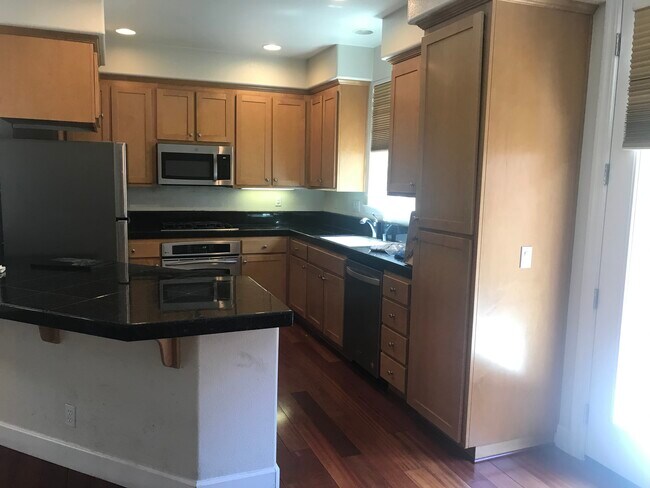 Foto del edificio - 112 Holly Ter