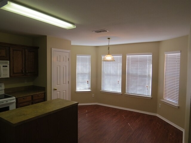 Foto del edificio - 2545 Big Spring Drive