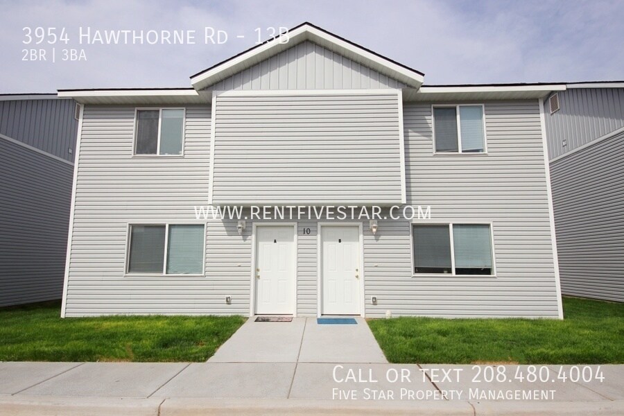 Primary Photo - Spacious Townhome With 2 Primary Bedrooms!...