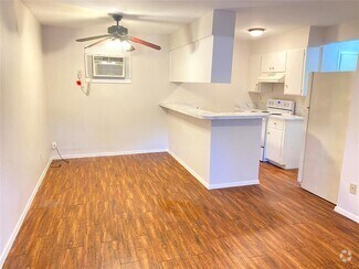 Building Photo - 3119 Tom Green St