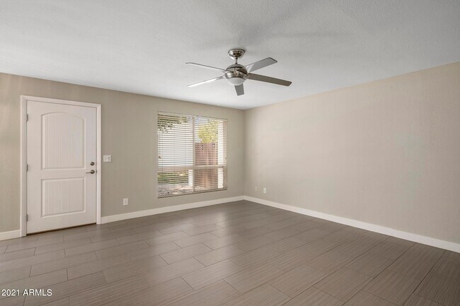 Foto del edificio - 13238 N 3rd Way