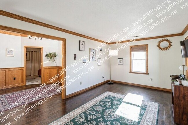 Building Photo - 3915 69th St