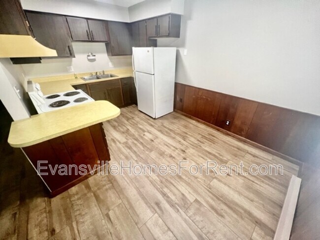 Foto del edificio - 849 Stanley Ave