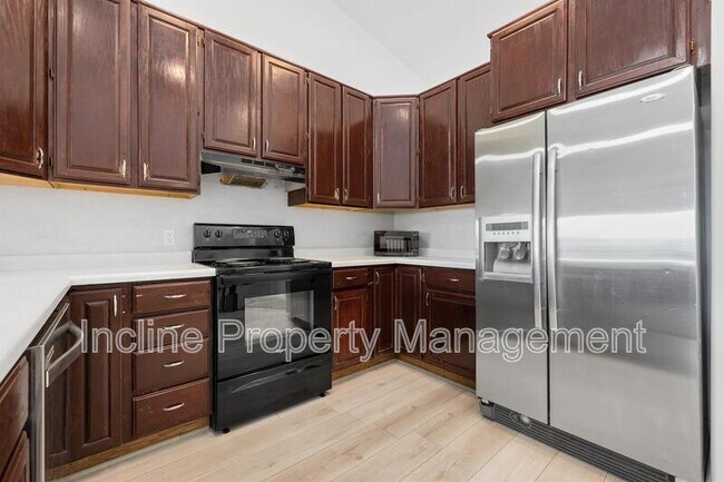 Building Photo - 439 E 2000 S