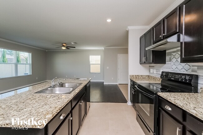 Building Photo - 7938 Pelican Reed Cir