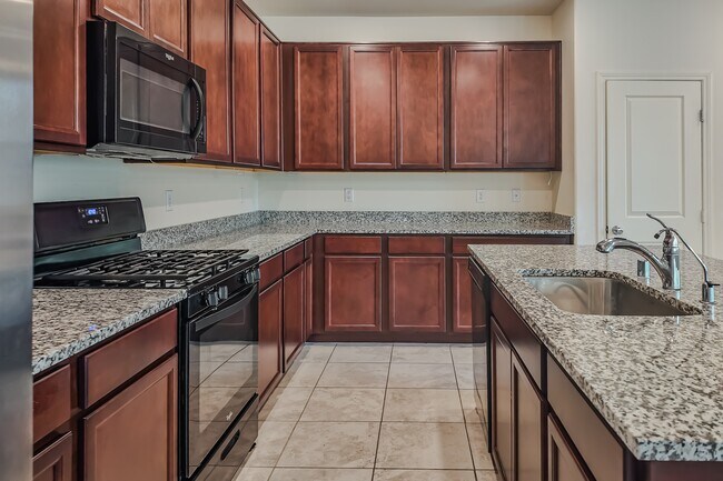 Building Photo - 3210 Brynley Ave