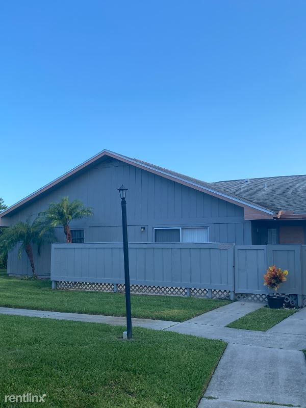 Foto del edificio - 2 br, 2 bath Condo - 3999 NW Cinnamon Circle