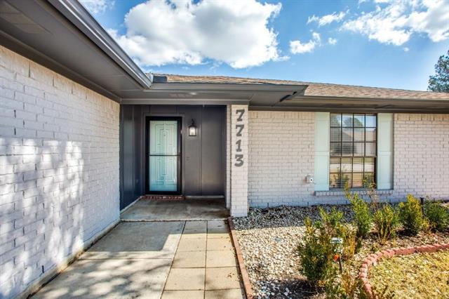 Foto del edificio - 7713 Songbird Ln