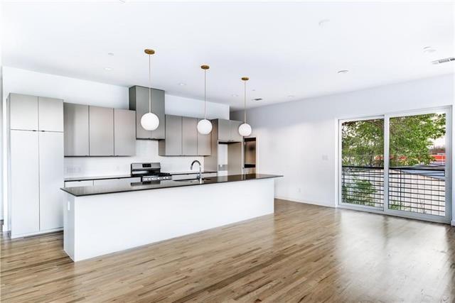 Foto del edificio - 1715 Bennett Ave