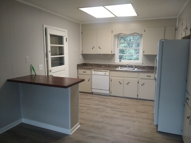Foto del edificio - 3 Bedroom Home in Nashville!!