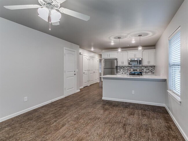 Foto del edificio - 11320 Keystone Rd