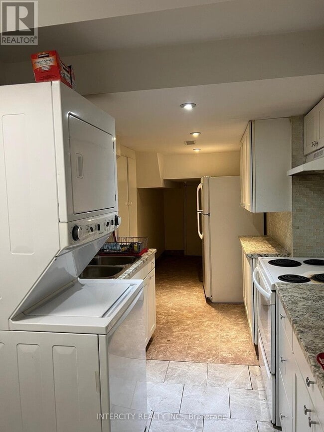 Photo du bâtiment - 4 Pennyroyal Crescent