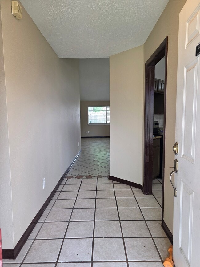 Building Photo - 19410 Westhaven Dr