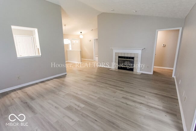 Building Photo - 14610 Village Park E Dr