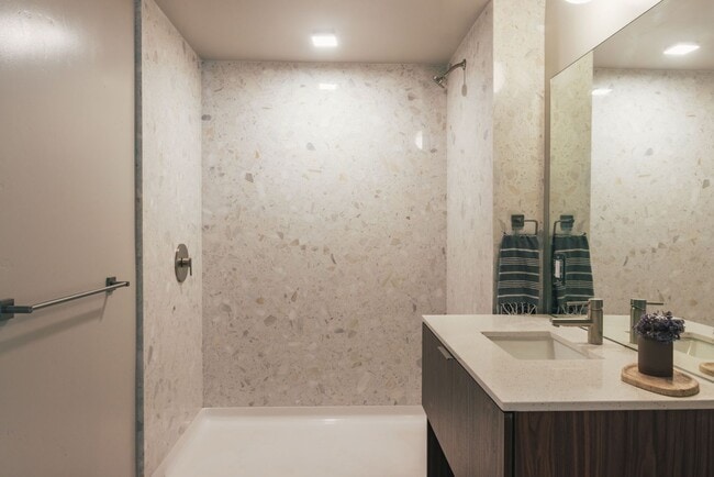Interior Photo - Kaya