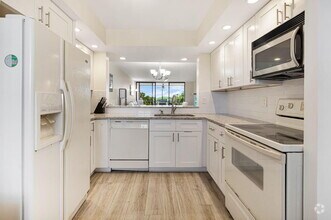 Building Photo - 6562 Boca Del Mar Dr