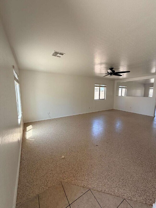 Foto del edificio - 2344 E Meadow Creek Way
