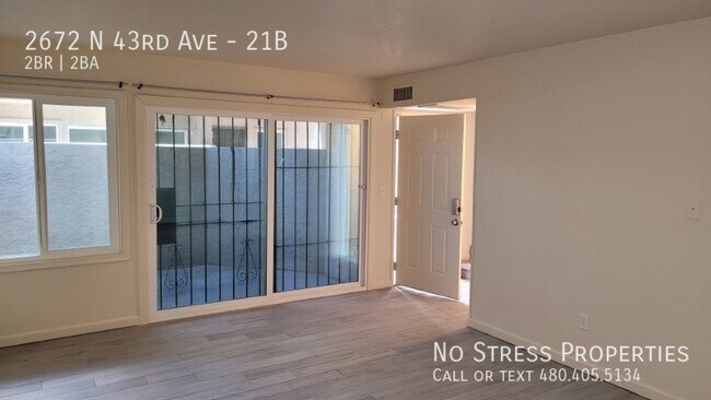 Foto del edificio - Remodeled 2 Bedroom Condo at 43rd Ave and ...