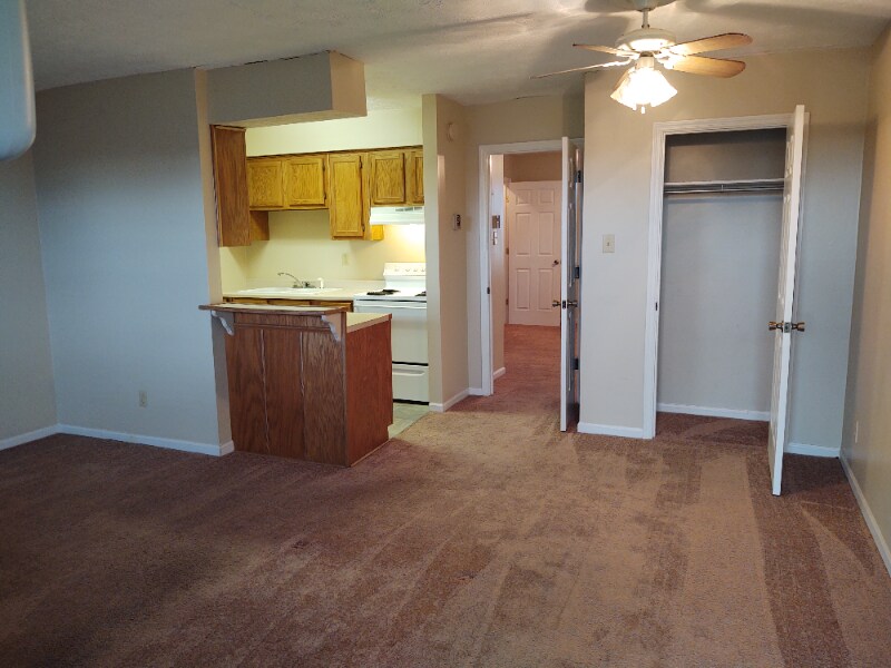 Foto principal - 1310 Louisville Rd
