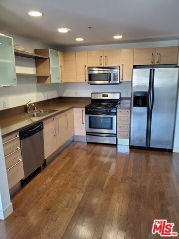 Foto del edificio - 4260 Vía Arbolada