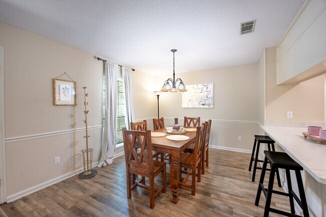 Foto del edificio - 35 Preston Dr