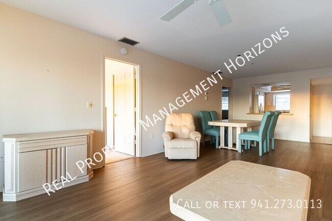 Foto del edificio - 4813 Independence Dr