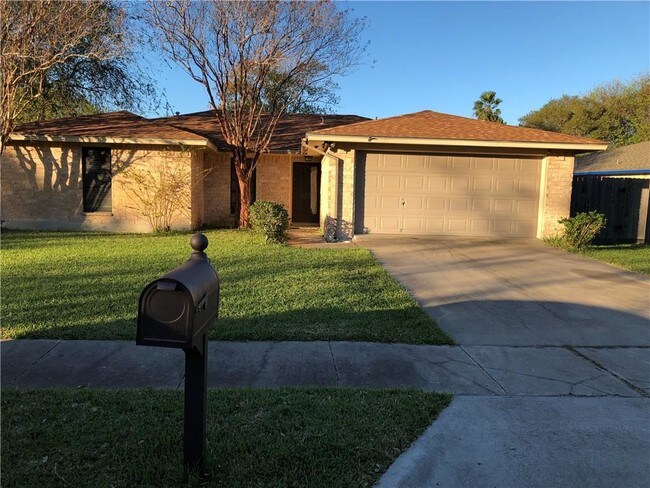 Building Photo - 3117 Sylvan Crest Dr