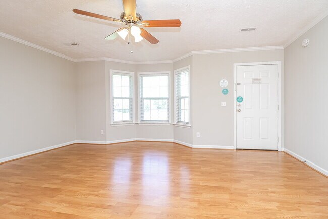 Foto del edificio - 1311 Dodd Trail