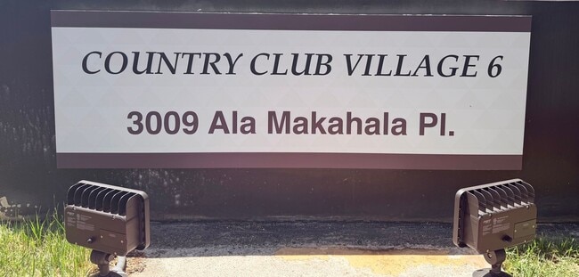 Building Photo - 3009 Ala Makahala Pl