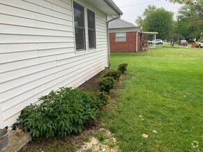 Building Photo - 1516 Schuler Dr